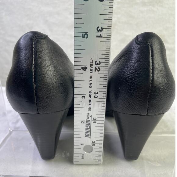 Sofft Womens Black Leopard Leather Pumps 3" Heel Tassles Gold Accents Size 6.5 - Picture 9 of 11